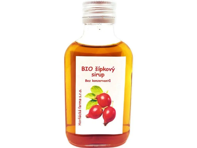 Fialová lahvička bio šípového sirupu od firmy Hornácká farma.