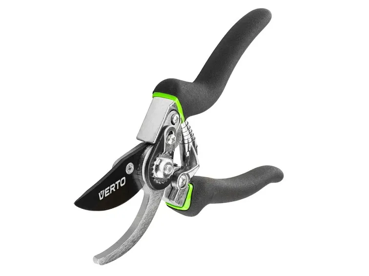 Nůžky na stříhání ostružin značky VERTO s ergonomickými rukojetmi.